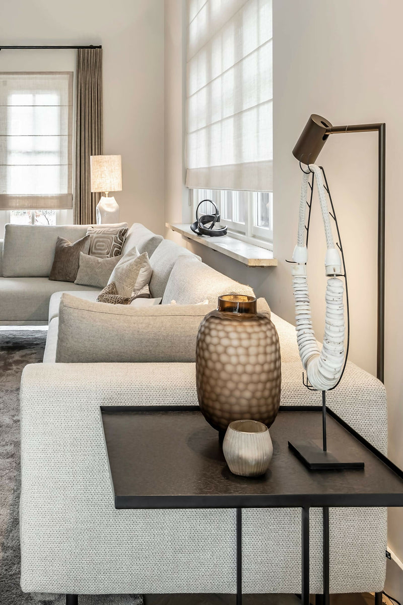 ‘ELEGANT NEUTRALS’ IN EEN BREDASE JAREN 30 VILLA-OBLY-Woonkamer-OBLY