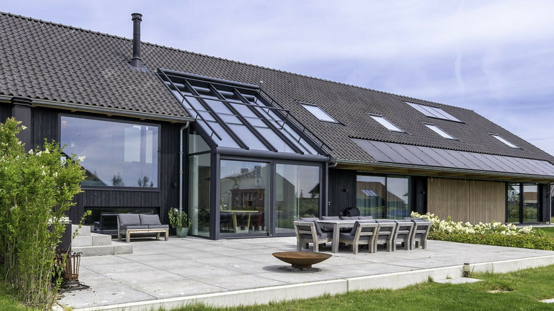 Moderne Schuurwoning met Solarlux Serre-Solarlux Nederland BV-OBLY