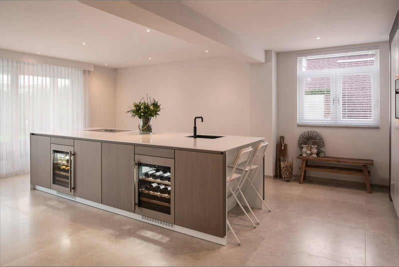 Strakke witte keuken brons kleur-Mereno-Keuken-Strakke witte keuken brons kleur -OBLY