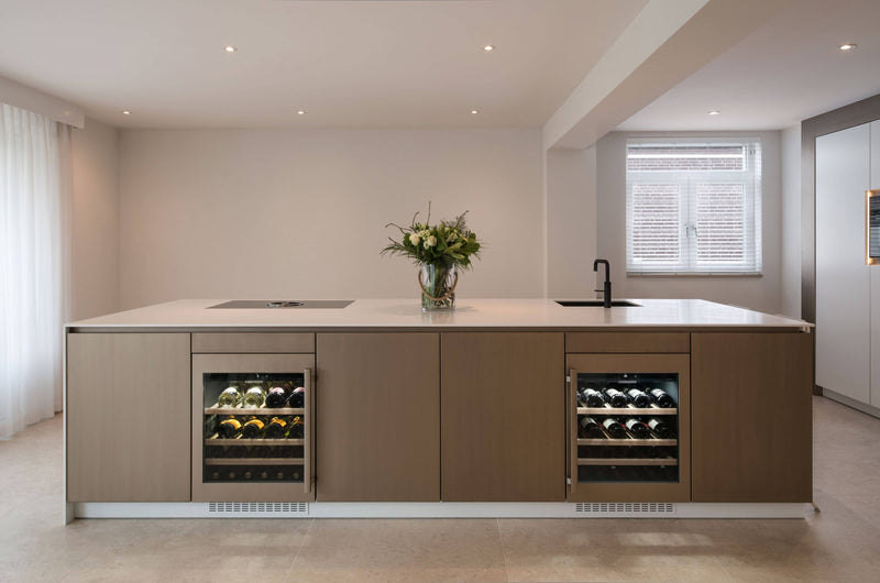 Strakke witte keuken brons kleur-Mereno-Keuken-Strakke witte keuken brons kleur -OBLY