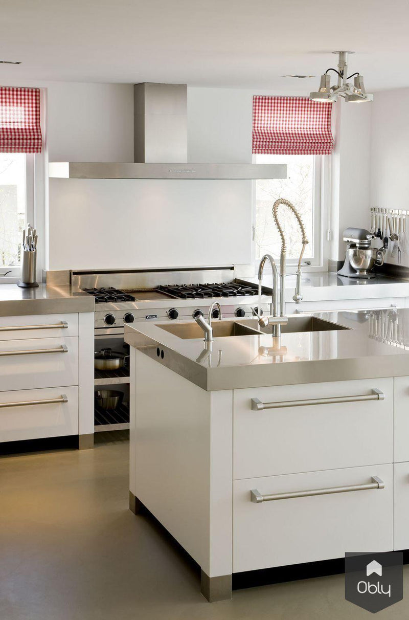 The Living Kitchen - strakke witte keuken met RVS-The Living Kitchen by Paul van de Kooi-alle,Keuken-OBLY