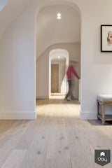 Brede eiken plankenvloer in authentieke woning-NOBEL Flooring-alle,Woonkamer-OBLY